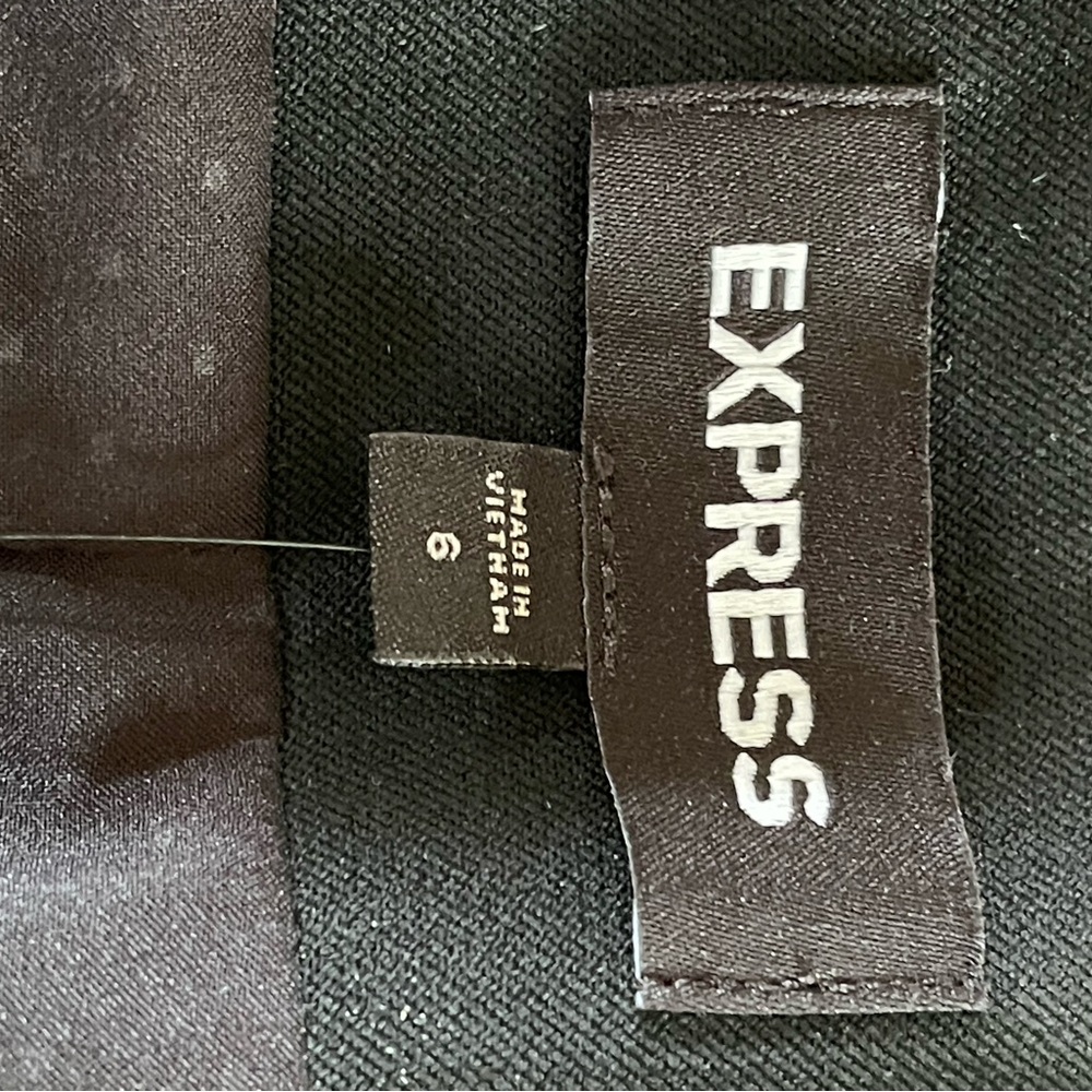 NWT Express Black Tailored Blazer with Open-Front Design Sz 6 - Picture 8 of 11
